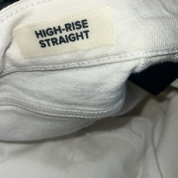 NWT torrid high-rise straight white denim with 5 button fly and raw hem. - Picture 3 of 4